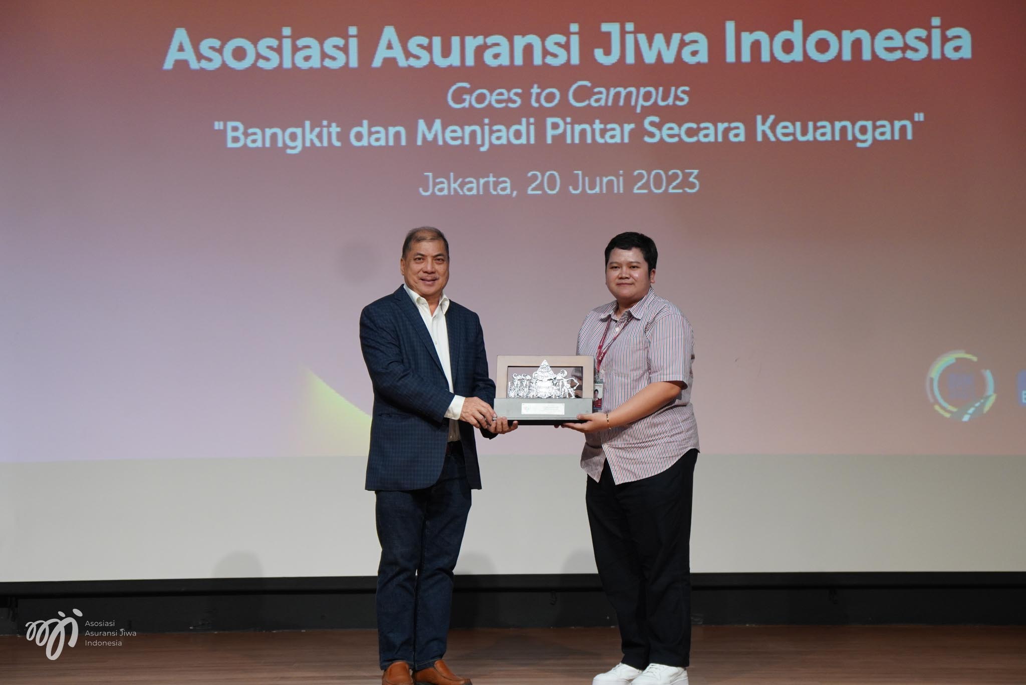 CEO Mengajar di FMIPA Universitas Sam Ratulangi