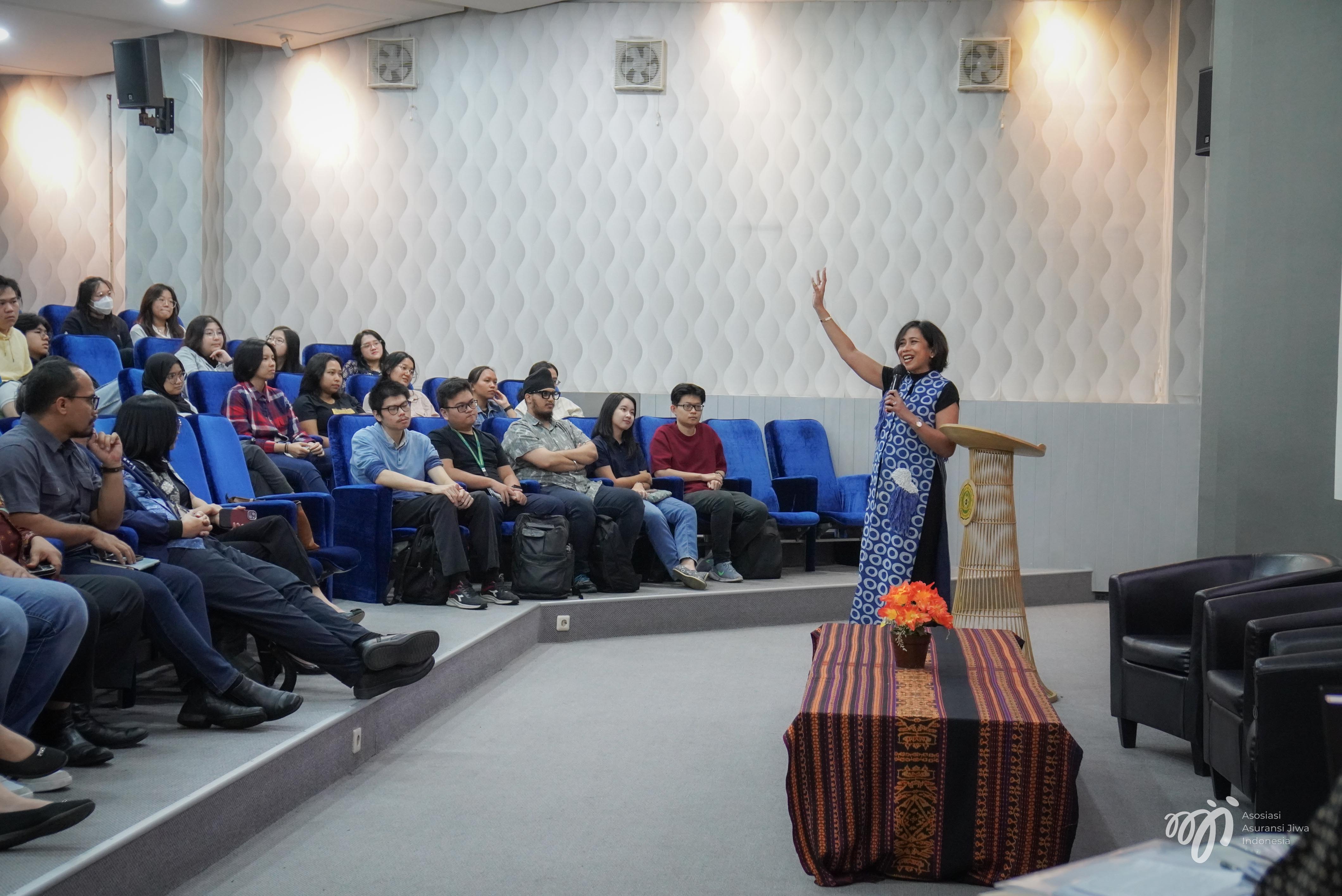 Literasi AAJI di UNPAR