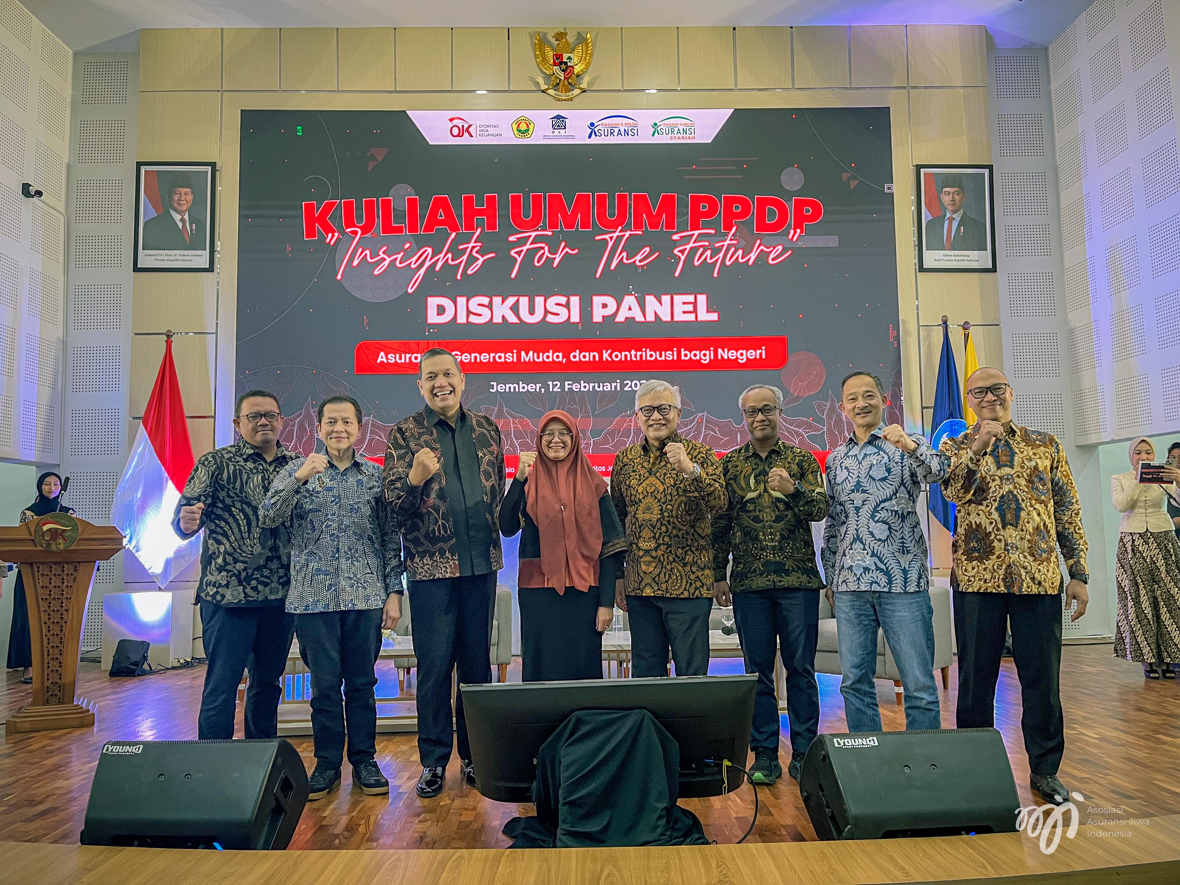 Kuliah Umum OJK dan AAJI di Universitas Jember